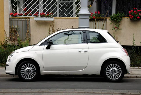 fiat 500 weißer Fiat 500 – Beispiel für Gebrauchtwagenankauf Enger